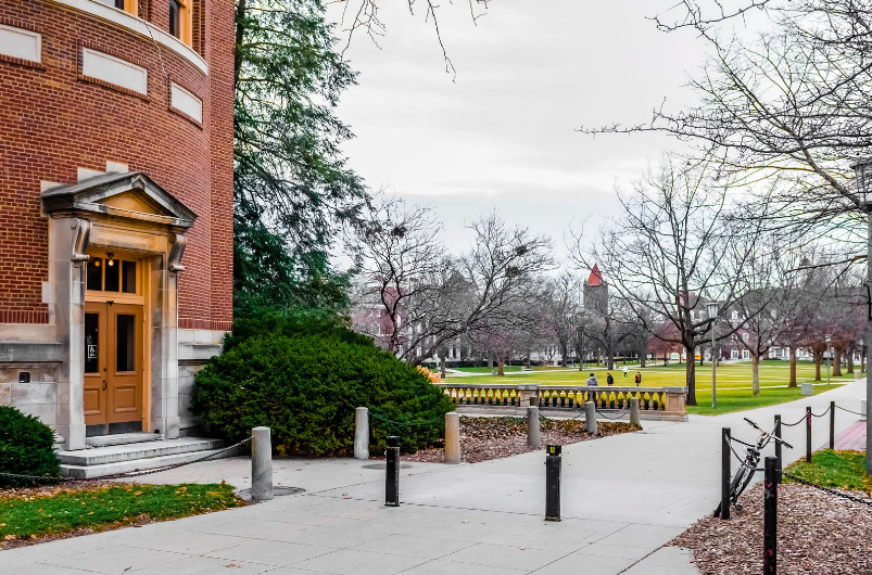 University of Illinois UrbanaChampaign’s Impressive Acceptance Rate